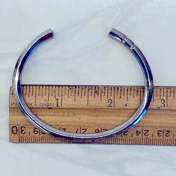 Banana Republic Silver Cubic Zirconia Bracelet - Picture 6 of 6